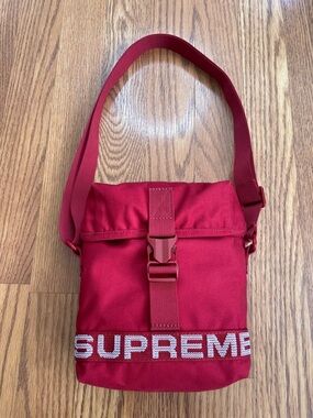 Supreme Field Side Bag Red Crossbody Logo Shoulder Bag